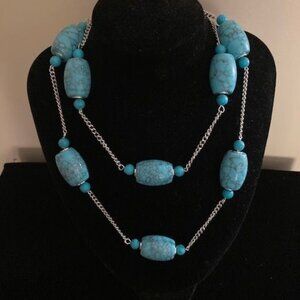 Necklace and earring set